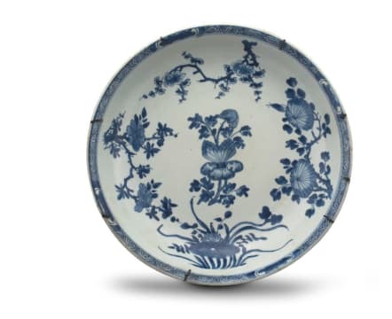 A Chinese blue and white dish, Qing Dynasty, 17th/18th century