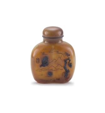 A large Chinese agate snuff bottle, 19th/20th century