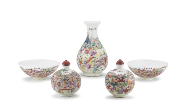 A pair of Chinese famille-rose snuff bottles, 20th century