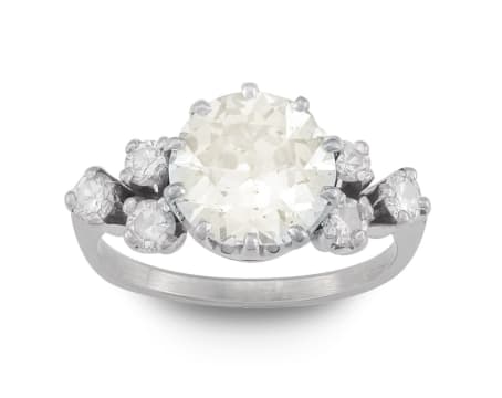 Seven-stone diamond ring