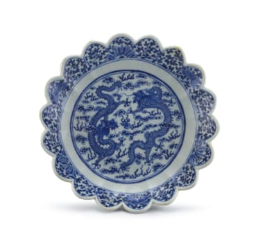 A Chinese blue and white dish, Qing Dynasty, 19th century
