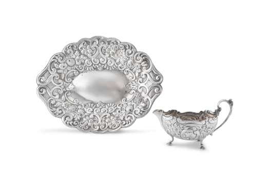 A Victorian silver sauceboat, Charles Favell & Co, Sheffield, 1866