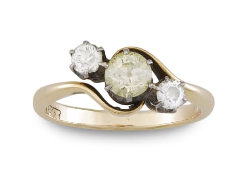 Three-stone diamond and 18ct gold ring