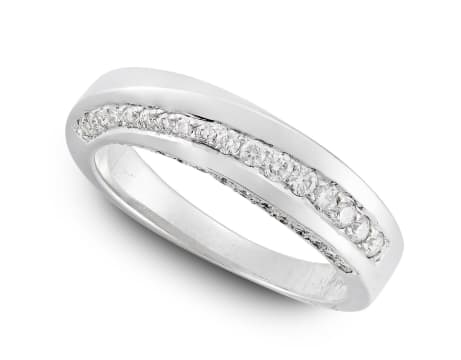 Diamond and 18ct white gold ring