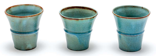 Three Linn Ware blue and russet-glazed beakers