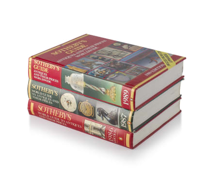 Vanessa Brett; Jane Crawley; Sotheby's: World Guide to Antiques and their Prices 1986 - 1989