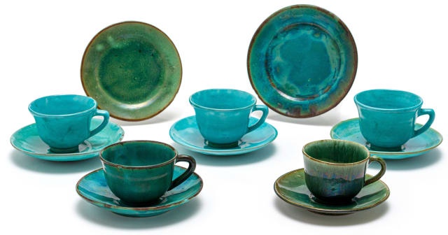 Four Linn Ware tea cups and saucers