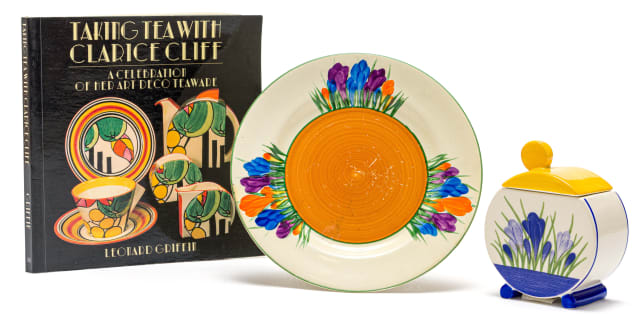 A Clarice Cliff Bizarre 'Crocus' pattern tea plate