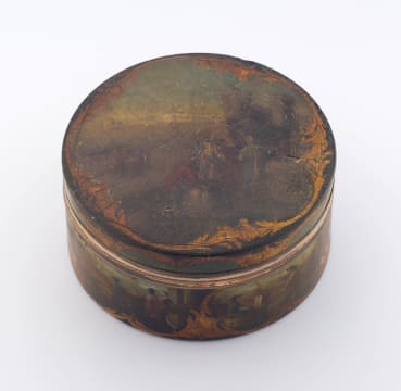 A painted tortoiseshell box, late 18th/early 19th century