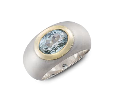 Aquamarine and gold ring