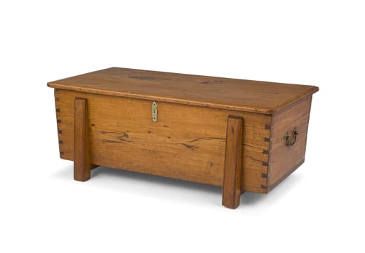 A Cape cedarwood and pine kist
