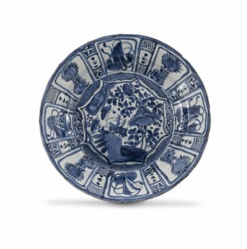 A Chinese blue and white 'Kraak' dish, Ming Dynasty, Wanli period, 1573-1620