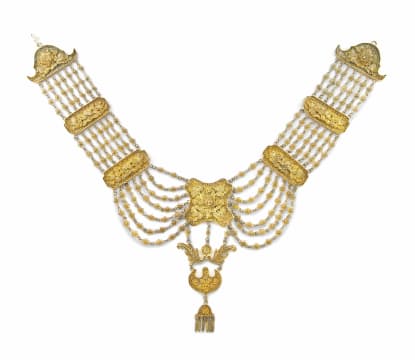 A Chinese Straits gilt-metal wedding necklace, Qing Dynasty, 19th century