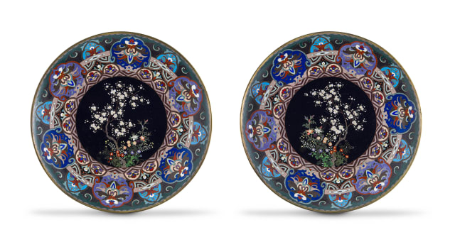 A pair of Japanese cloisonné dishes, Meiji period, 1868-1912