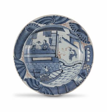 A rare Japanese Arita blue and white charger, Edo period, 17th/18th century