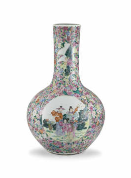 A Chinese famille-rose bottle vase, Republic period, 1912-1949