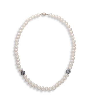 Baroque pearl necklace
