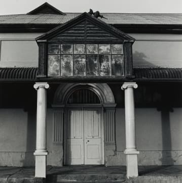 Roger Ballen; Facade, Aberdeen