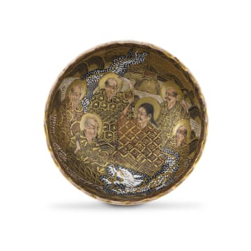 A Japanese Satsuma earthenware bowl, Meiji period, 1868-1912