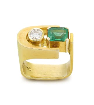 Erich Frey; Emerald, diamond and gold ring, Erich Frey (1917-2004)