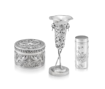 A Chinese Export silver box and cover, Wang Hing, 1854-1941