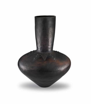A burnished fired clay uphiso, Khuilmeletu Magwaza, 2015