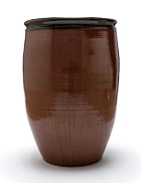 Digby Hoets; Large Pot with Tenmoku Rim