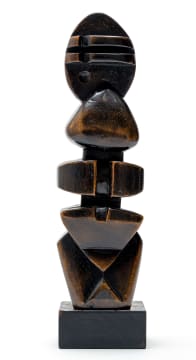 Hannes Harrs; Totem Form