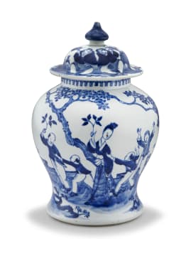 A Chinese blue and white jar and cover, Qing Dynasty, 19th century