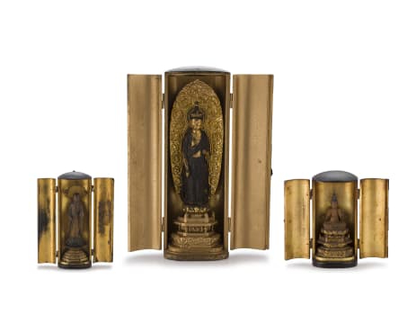 A Japanese carved giltwood standing figure, Edo period, 18th/19th century