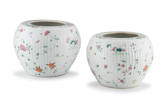 A pair of Chinese famille-rose vases, Qing Dynasty, Guangxu period, 1875-1908