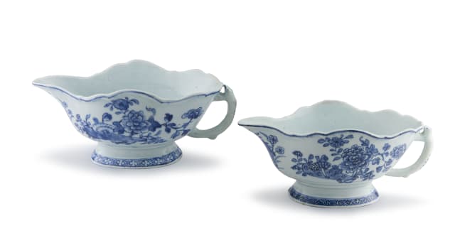 A pair of Chinese blue and white sauceboats, Qing Dynasty, Qianlong period, 1736-1795