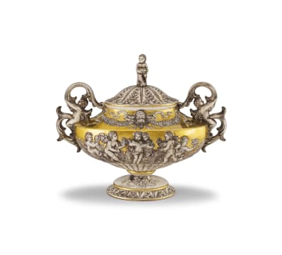 An Italian Capodimonte soup tureen, 18th century