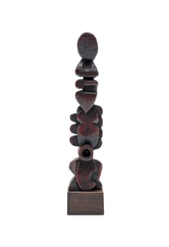 Hannes Harrs; Totem Form