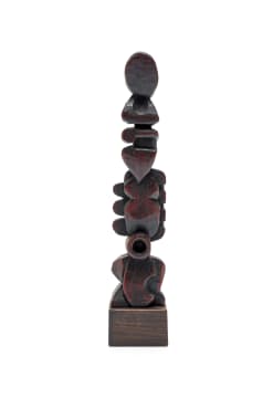 Hannes Harrs; Totem Form