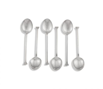 A set of six George VI silver espresso spoons, maker's initials SL, Birmingham, 1940