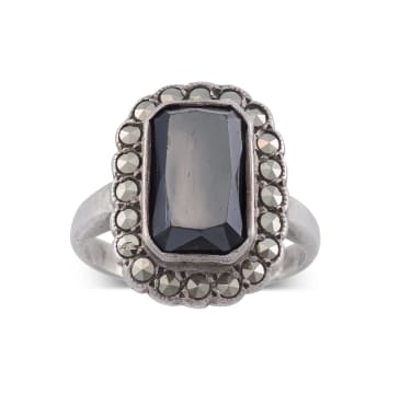 Black diamond ring