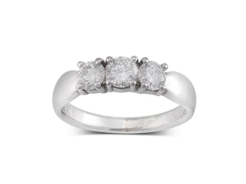 9k white gold three stone diamond ring