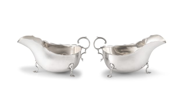 A pair of George V silver sauce boats, James Henry & Herbert Barraclough, Sheffield, 1914