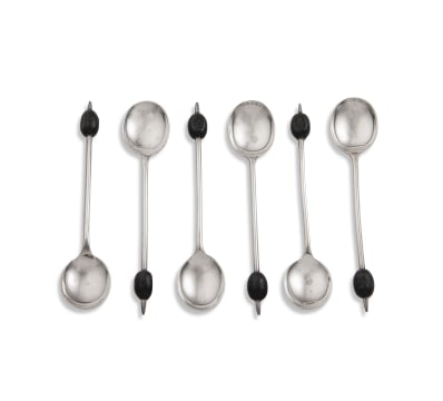 A cased set of six Victorian silver espresso spoons, Maker's initials K & L, Birmingham, 1923
