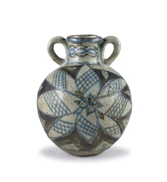 10¹² terra Trianglar Twist Vase ブルー dinah-molefe-a-two-handled-