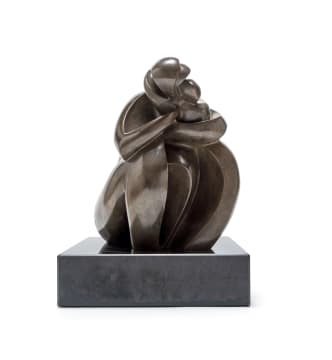 Isaac Kahn; Motherhood