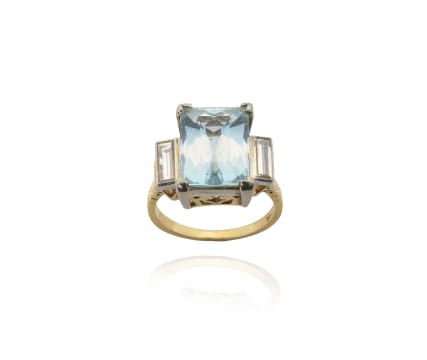 18k two-tone aquamarine and diamond ring