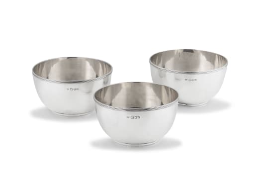 Three George VI silver bowls, Robert Pringle & Sons, London, 1945
