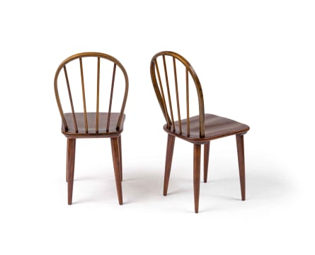 E.E. Meyer; Set of six oak and imbuia Windsor dining chairs for Binnehuis, South Africa, 1980s