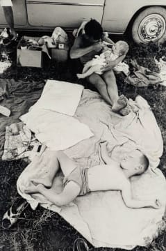 David Goldblatt; Picnic at Hartebeespoort Dam on New Year’s Day, Transvaal (North-West Province), 1965