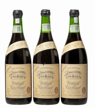 Uitkyk; Carlonet; 1984; 3 (1 x 3); 750ml