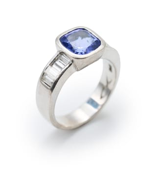 Tanzanite and diamond ring