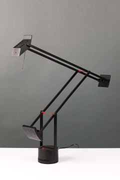 Artemide Tizio adjustable desk lamp, Italy