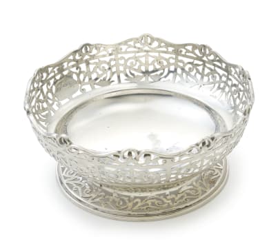 An Edward VII silver dish, William Aitken, Birmingham, 1906